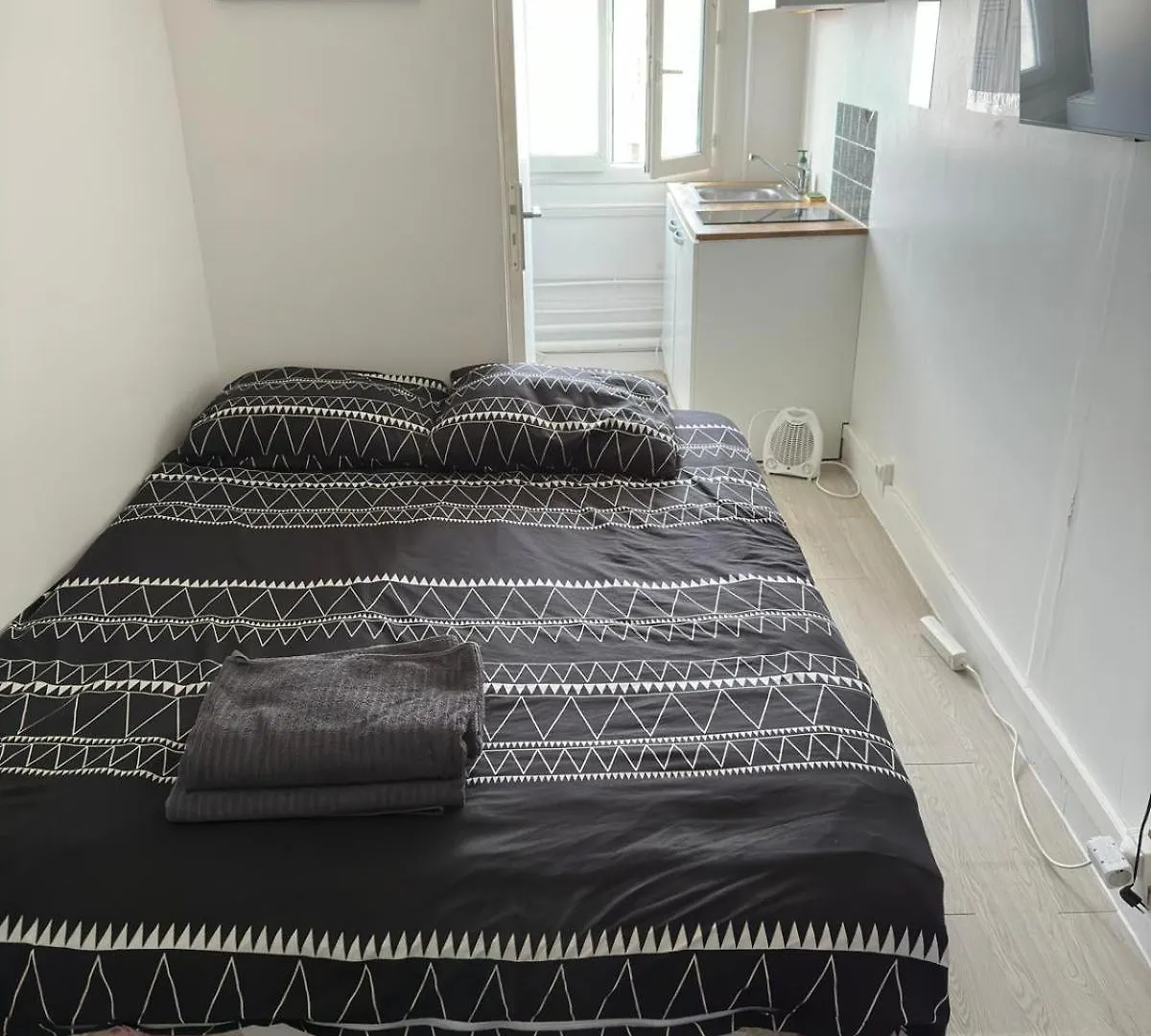 Cozy Room Nearby Champs Elysees 5 Paryż Francja
